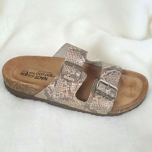 Naot animal print sandals buckle detail size 38